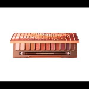 Naked Heat Palette - Brush Included